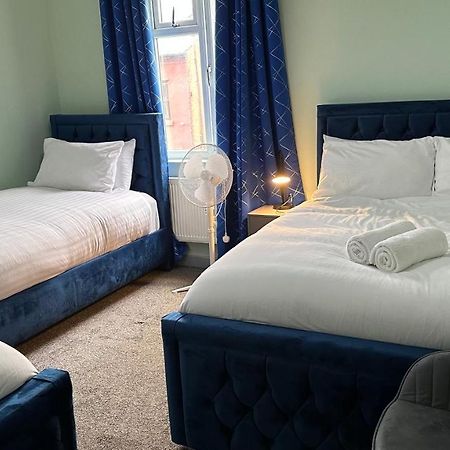 Homestay In Уолсолл Экстерьер фото