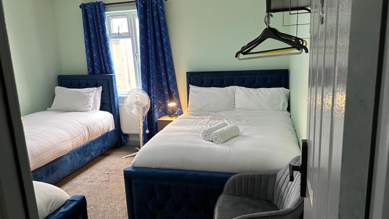 Homestay In Уолсолл Экстерьер фото